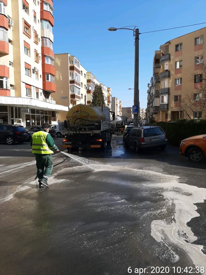 Cluj. Program spălat la furtun cu apă și detergent, carosabil și trotuare 2