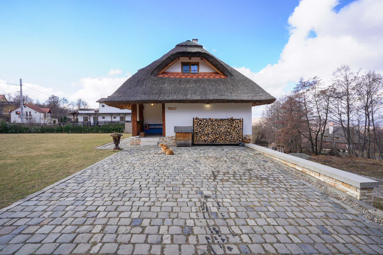 (Foto) Cât costă o casă nouă, dar tradițională, situată lângă Cluj Napoca 2