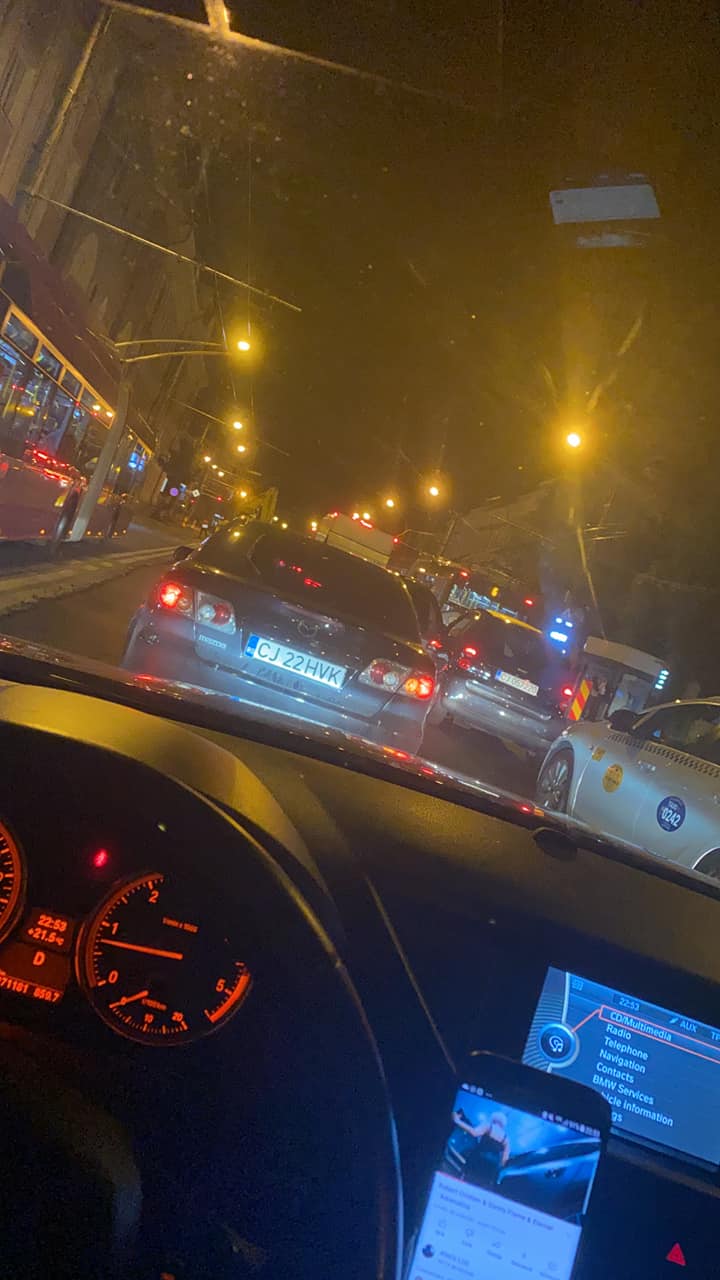Clujul blocat și noaptea. „Seriosss???!!! La 23.00 bara la bara??” 1
