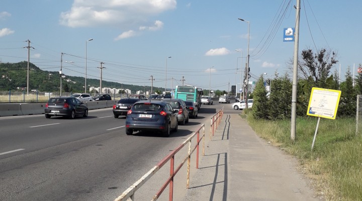 „In autobuz, vreo 40 de grade ...Cred ca toate autobuzele vechi din Cluj, fara aer conditionat, sunt acum folosite pentru Floresti” 1