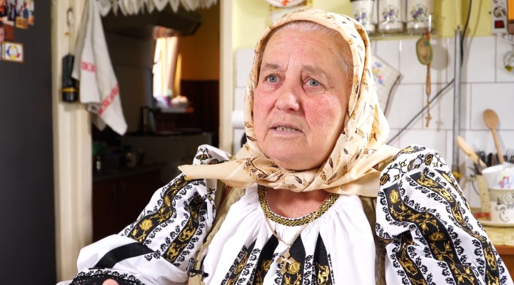 Cine este Tanti Lenuța din Chinteni, bunica lui Mircea Bravo! Nu toți știu că ea nu este bunica adevărată a lui Mircea Bravo! 1