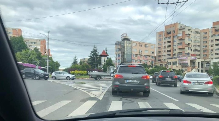 Clujul Blocat. „Draga domnule primar Emil Boc, mi-a luat mai bine de jumătate de oră să parcurg bulevardul Titulescu” 1