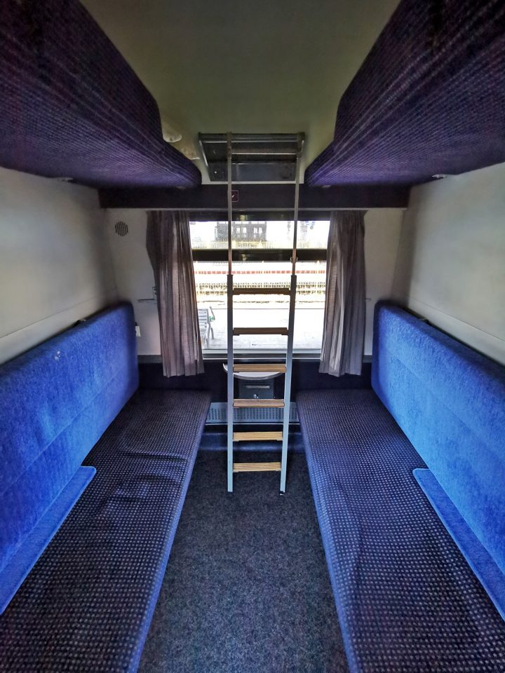 (Foto) București- Cluj. Alin Popoviciu: „Călătorie de nota 10 la vagonul cușetă cu CFR Călători!” 1