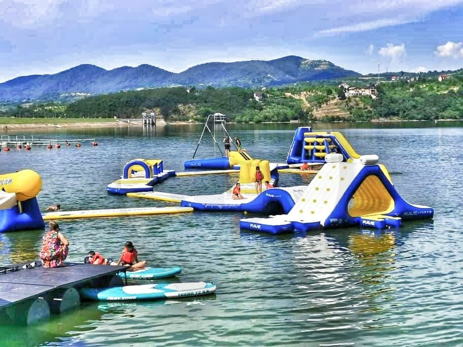 (Foto) S-a deschis un alt parc acvatic potrivit pentru clujeni. Atmosferă de litoral și stațiune montană în același loc 3