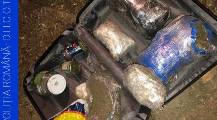 Un clujean a fost prins de polițiști cu un troller plin de DROGURI 1