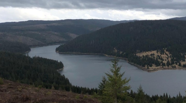 Breaking. Ministrul Transporturilor a interzis navigația bărcilor cu combustibili fosili pe lacurile Tarnița și Fântânele. "Municipiul Cluj se aprovizionează cu apă din aceste lacuri" 1