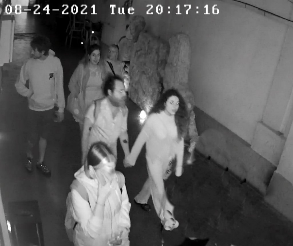 Cluj: 5 spanioli au plecat din localul Che Guevara Social Pub fără să plătească. Proprietarul îi caută să le dea o "lecţie de bun simţ" à la Cluj 2