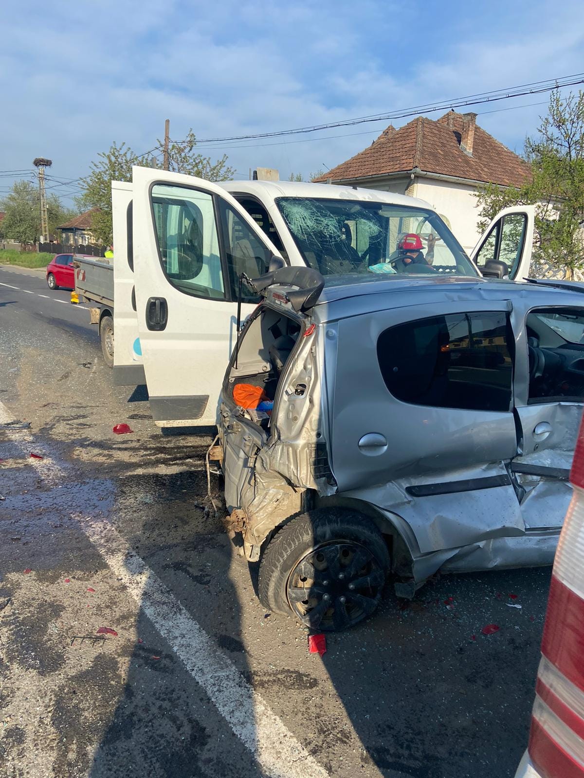 (Foto/Video) Accident Cluj. Prăpăd. 4 mașini lovite, 7 persoane la spital 1