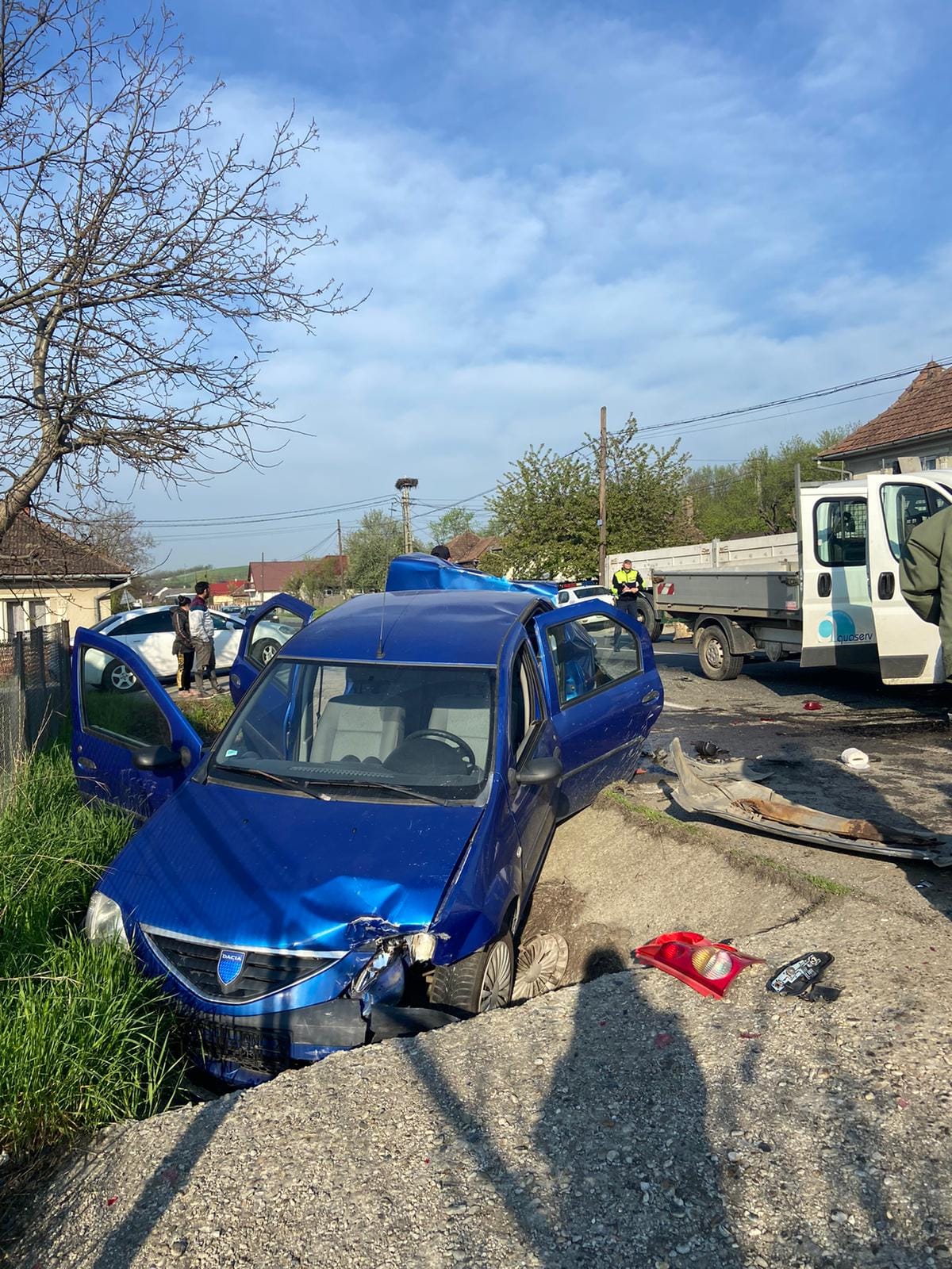 (Foto/Video) Accident Cluj. Prăpăd. 4 mașini lovite, 7 persoane la spital 2