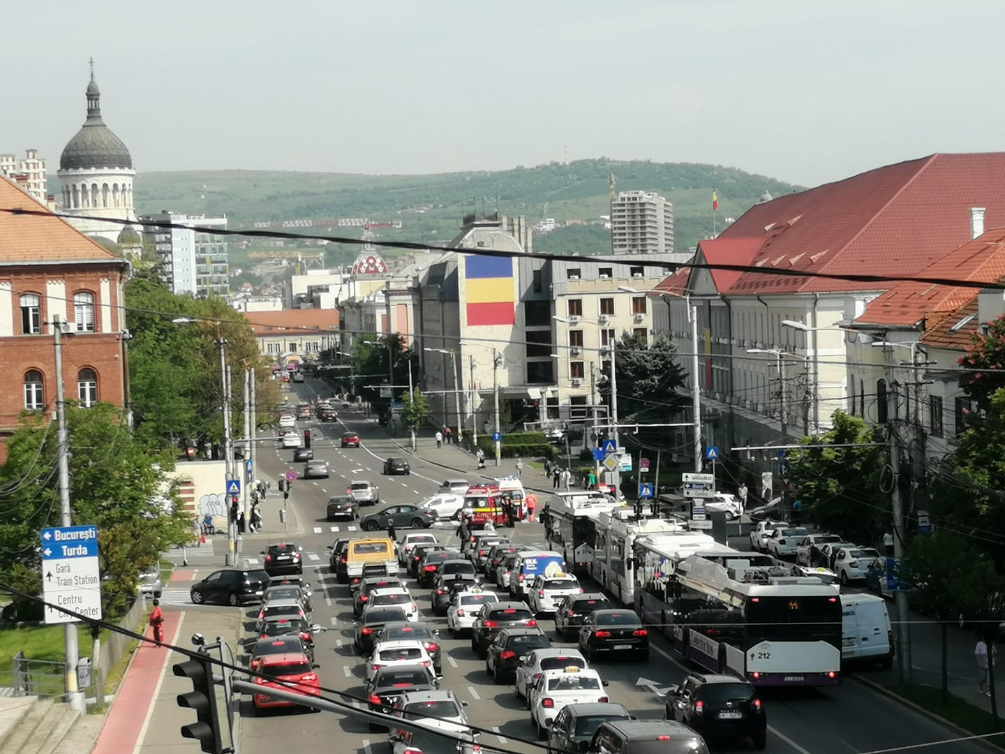 (Foto) Cluj: Accident în Piața Cipariu. Trafic aglomerat 1