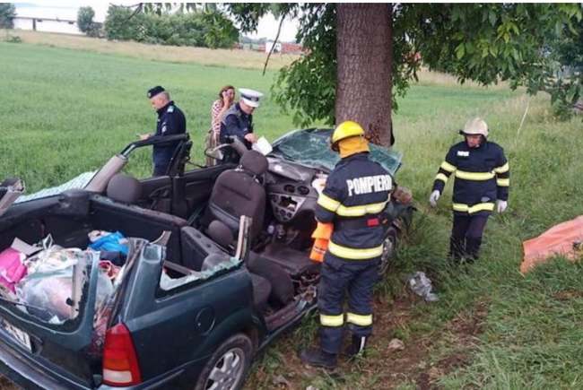 Accident mortal pe drumul Cluj-Oradea. O femeie a murit și 6 persoane rănite, lângă Aușeu 1