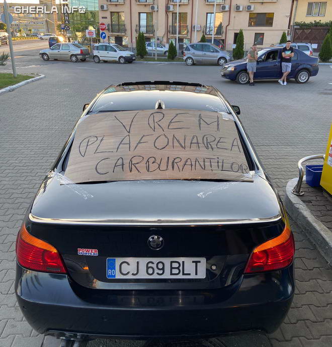 (Video) Cluj: Șoferii din Gherla au blocat pompele. „România, trezește-te!” a răsunat în difuzoare 1