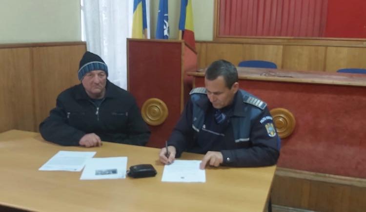 Cluj: A găsit pe stradă un portofel cu 3.000 de euro si l-a dus la politie 1