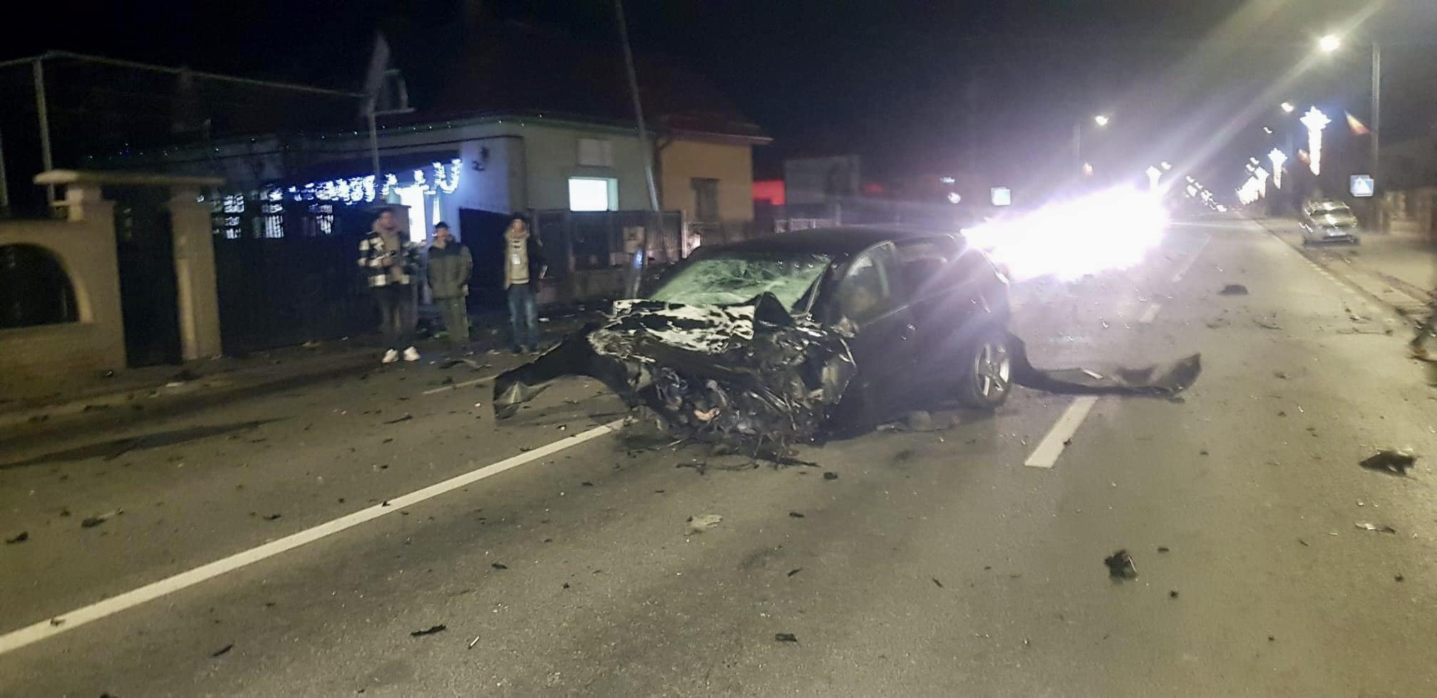 (Foto) Accident Cluj. Trei mașini spulberate. „Passat, Bmw și Golf...Eu aveam aprox 100 km/h, ei 150 de km/h. Se sicanau si mergeau la intimidare” 1