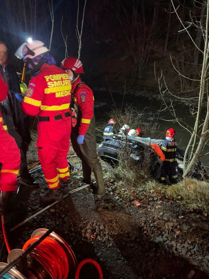 (Foto/Video) Doi studenți din Cluj au murit pe loc într-un grav accident pe DN17 C 2