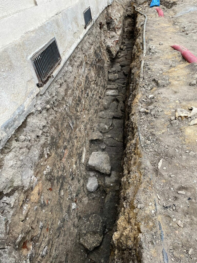 Drum roman vechi de 2.000 de ani, descoperit în centrul Clujului: „Seamănă destul de bine cu ceea ce se păstrează azi la Pompei” 2