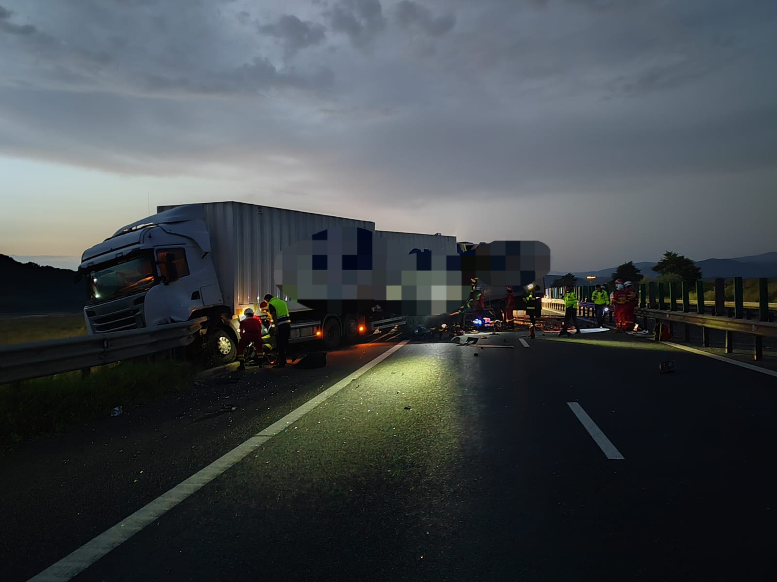 Șofer din Cluj, accident cumplit pe A1: două TIR-uri s-au ciocnit frontal. Un bărbat a murit 1