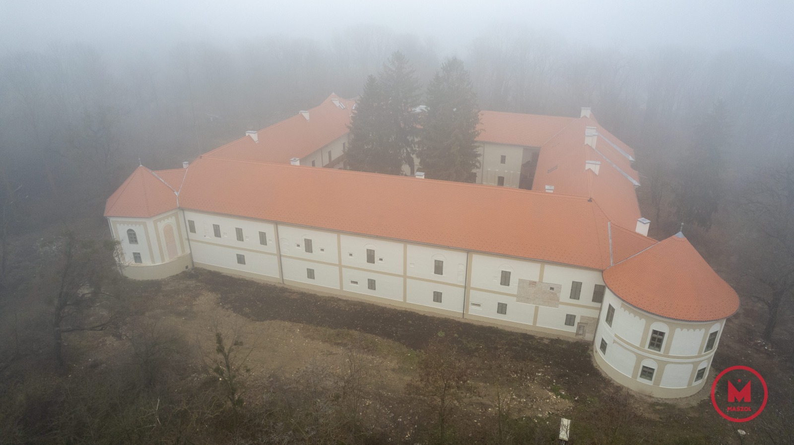 (Foto) Un nou castel din Cluj a fost renovat și arată superb. Investiția: 30 de milioane de lei 1