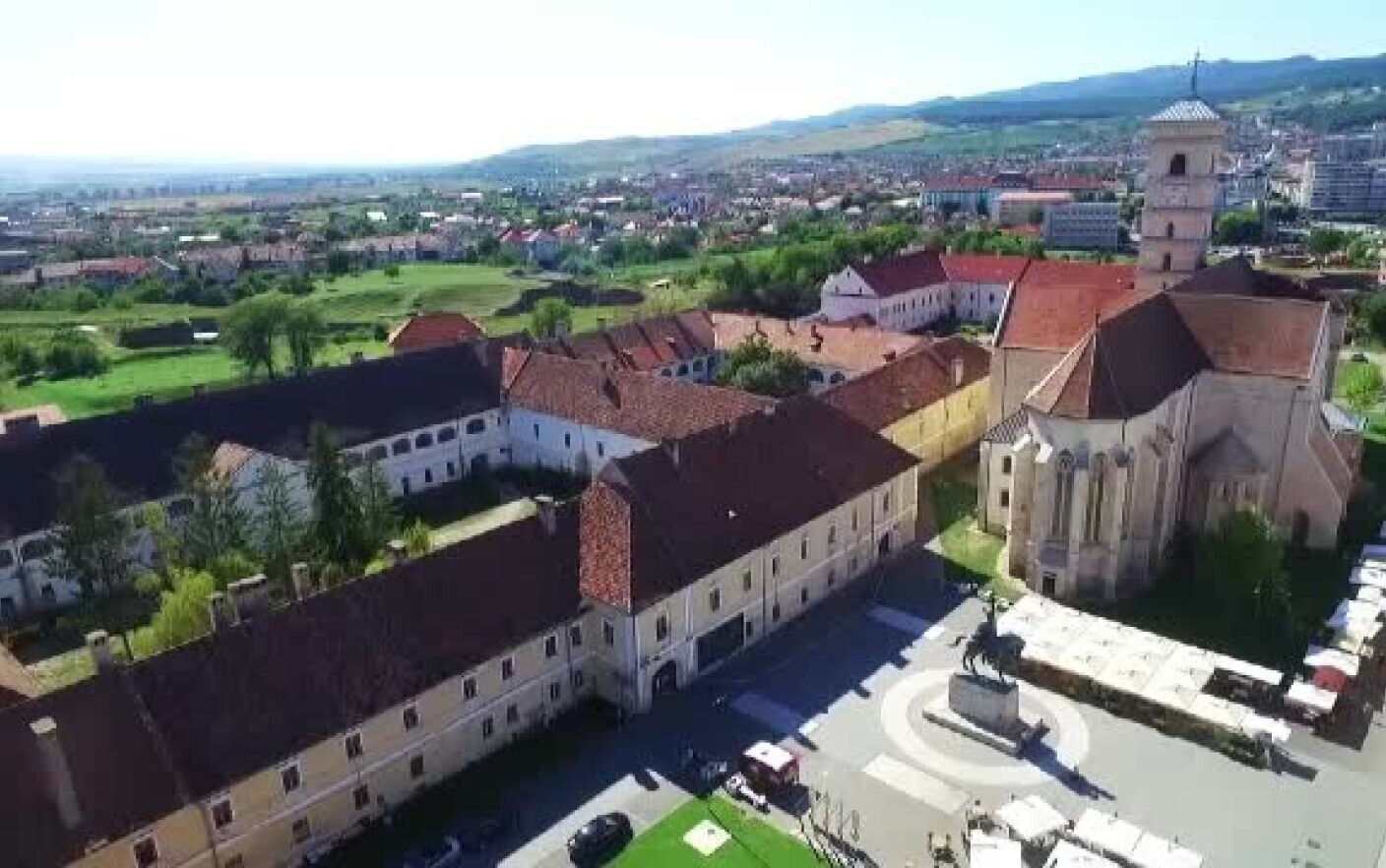 (Video) Palatul Principilor din Transilvania, vechi de peste șase secole, a fost readus la viață. Clădirea îmbină stilurile gotic, renascentist și baroc 3