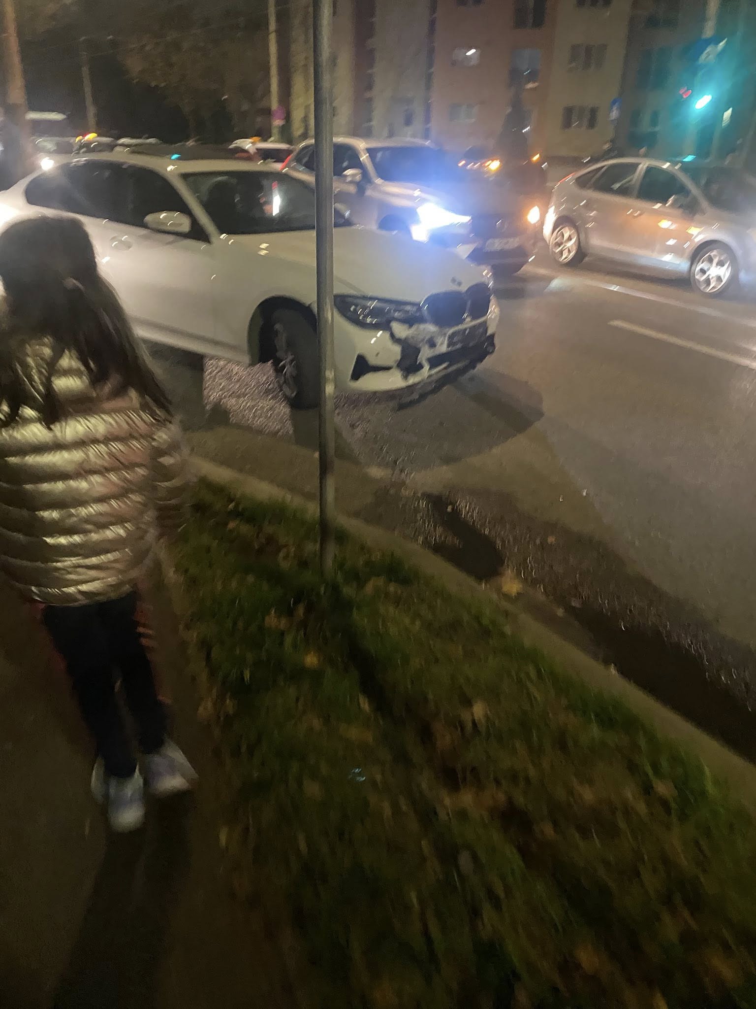 Accident cu 5 mașini în Cluj Napoca. Un șofer nu a acordat prioritate unui autoturism condus de un bărbat băut 3