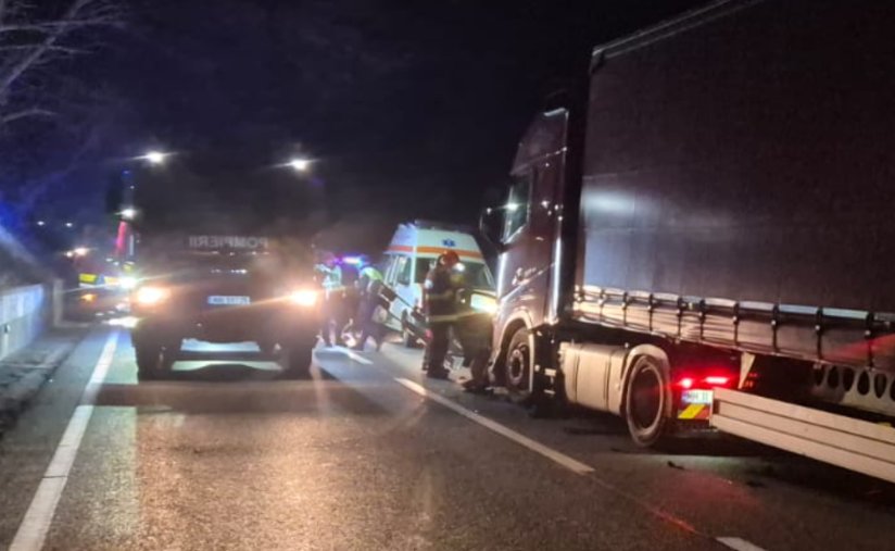 Un tânăr de 29 de ani a murit pe loc pe cel mai periculos drum din Cluj! Cum au ajuns să fie implicate două TIR-uri și un autoturism 1