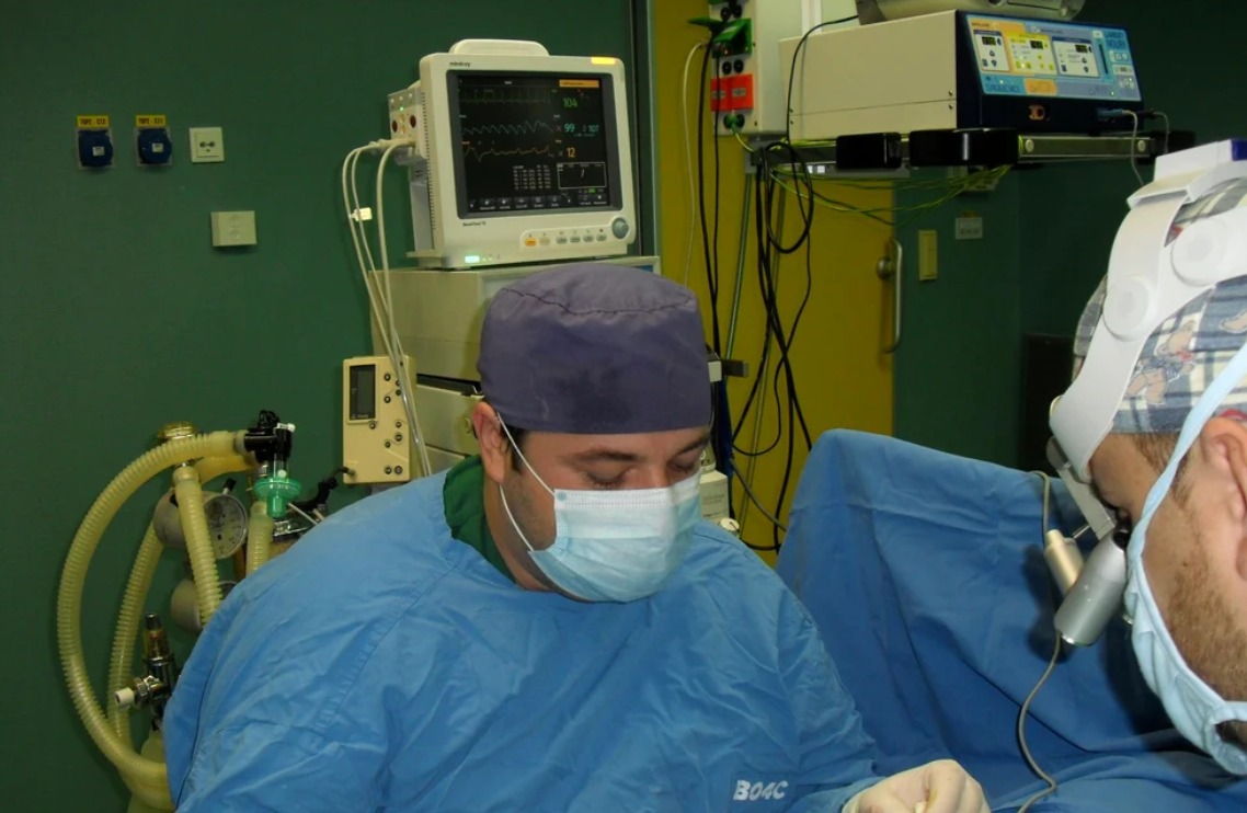 Un medic a murit în timp ce consulta un pacient. „I s-a făcut rău şi a căzut din picioare” 1