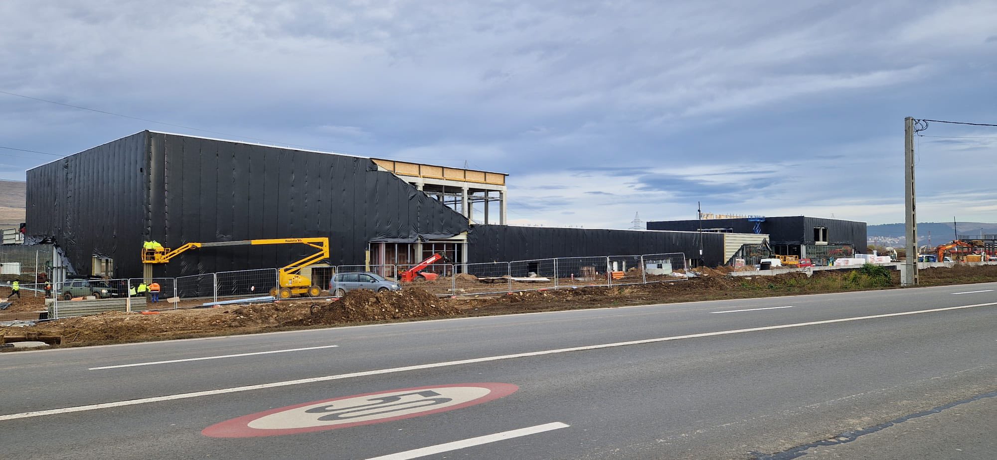 Lucrările pe șantierul URBANO Shopping & Living din Cluj avansează rapid. Când va fi gata centrul comercial de 100 de milioane 1