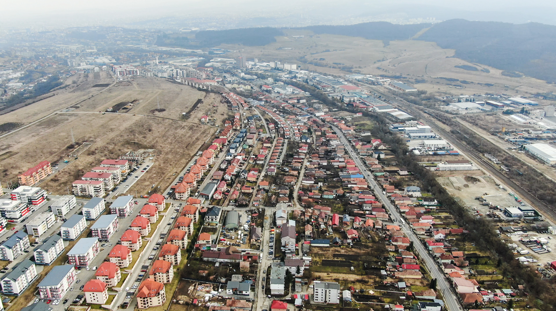 Protest într-o comună de lângă Cluj-Napoca. Locuitorii cer anularea majorării impozitelor și taxelor locale 1