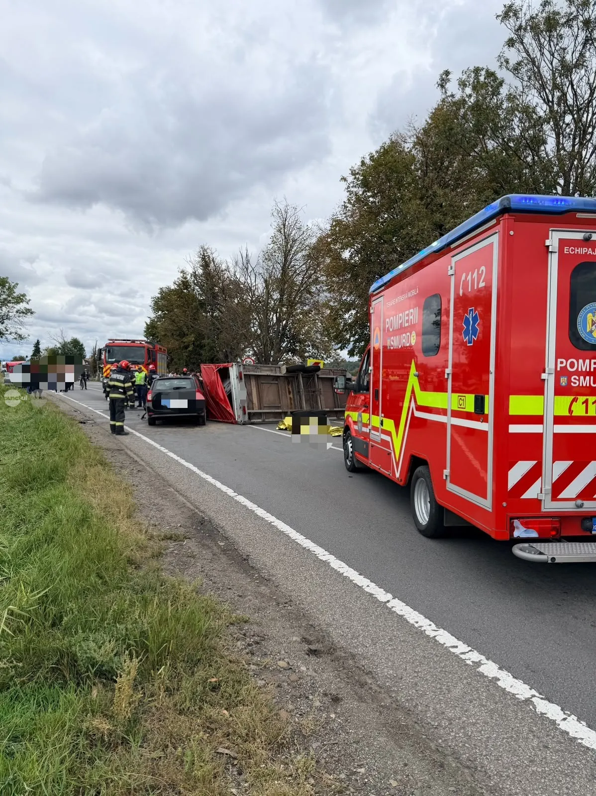 Doi oameni au murit într-un accident pe DN 15, în Mureș. Un copil de 8 ani, printre cei patru răniți 2
